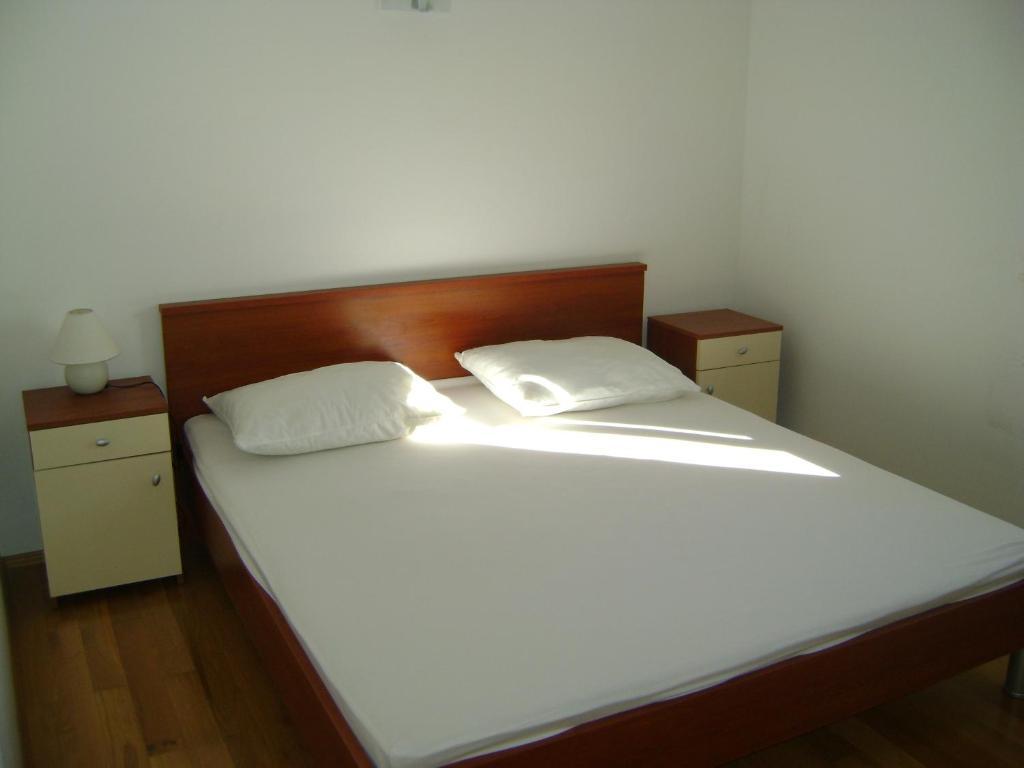 Apartments Maras Mimice Room photo